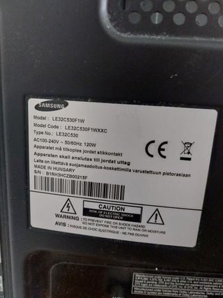 Televisión Samsung 32" con mando