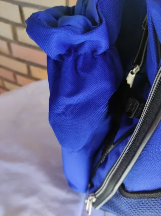 Mochila nevera azul nueva