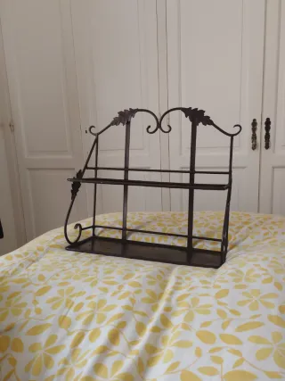 Scaffale decorativo in ferro
