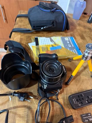 Cámara Sony Cybershot DSC-H50 Negra