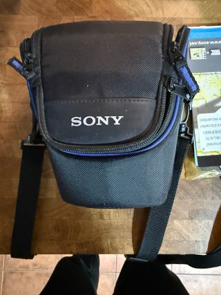 Cámara Sony Cybershot DSC-H50 Negra