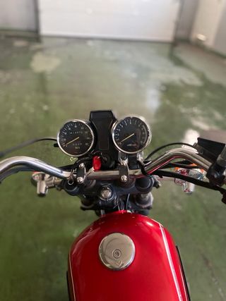 Suzuki GN250 Roja Plata  42000KM