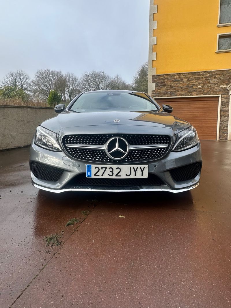 Mercedes-Benz Clase C Coupé 220d AMGLine Automatic - foto 1