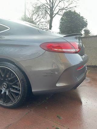 Mercedes-Benz Clase C Coupé 220d AMG Line | Automá