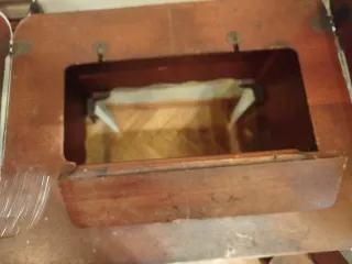 Mesa antigua máquina coser madera