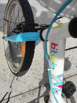 Bici Niña 20 B'Twin con Cesta