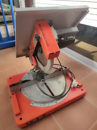 Sierra de mesa circular Stayer SC 251