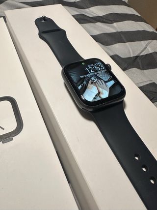 Apple Watch S4 44mm Space Gray