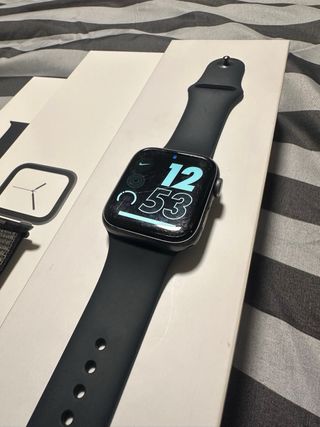 Apple Watch S4 44mm Space Gray