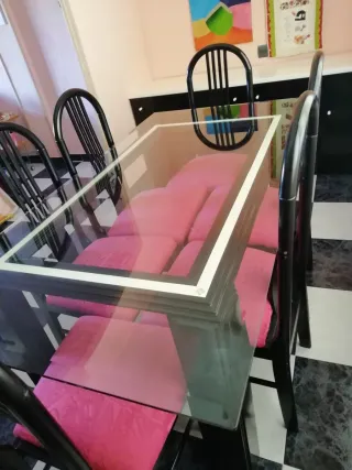 Mesa de comedor con 6 sillas lacado negro y blanco