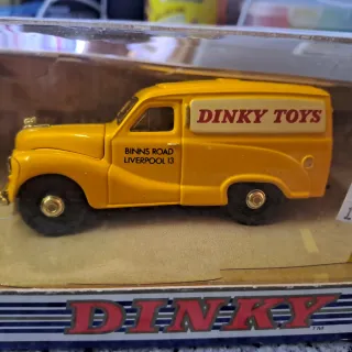 Dinky Toys Austin A40 1:43