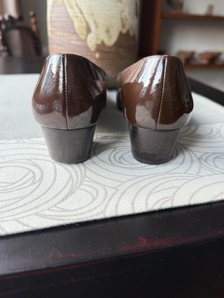 Salvatore Ferragamo Vara Marrón Vintage