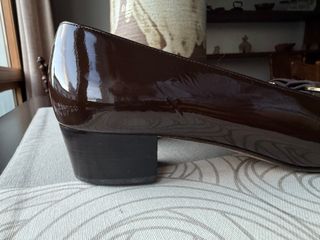 Salvatore Ferragamo Vara Marrón Vintage