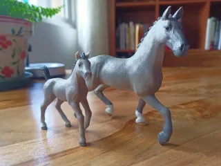 FIGURAS CABALLOS HIPERREALISTAS