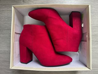 Botines Pull&Bear ante rojos talla 40