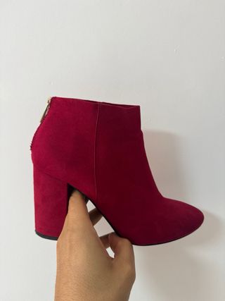Botines Pull&Bear ante rojos talla 40