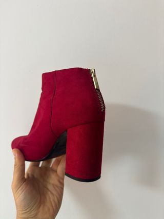 Botines Pull&Bear ante rojos talla 40