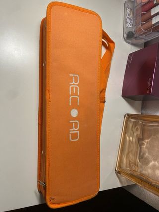 Melódica Naranja con Estuche y Accesorios