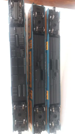 Tren Ibertren HO Suiza UT600 Azul Amarilla