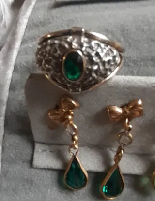 Conjunto Oro Laminado 14kl piedras verdes