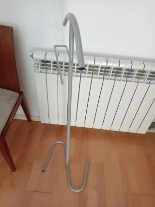 Galán de noche metal gris