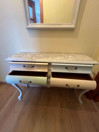 Cómoda/Tocador Estilo Luis XV con Mármol y 4 Cajon