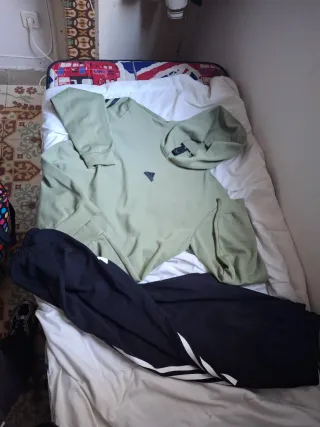 Abito sportivo Adidas verde e nero taglia XL