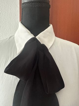 Camisa de vestir mujer lazo negro