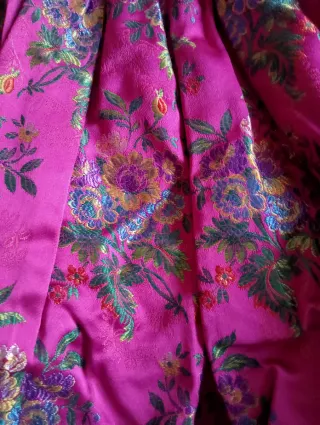 Traje alicantina para niña pequeña