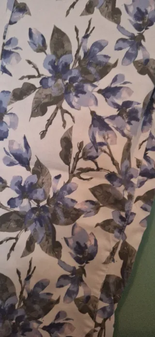 Pantaloni Capri a fiori