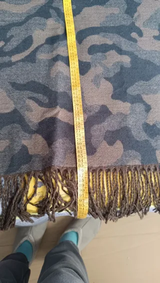 Pashmina camuflaje marrón y gris