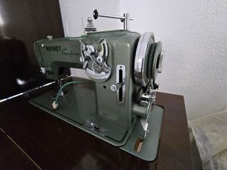 Máquina de Coser Refrey Transforma