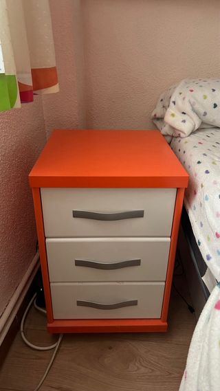 Estantería y mesita juvenil naranja