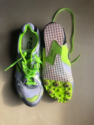 Zapatillas tacos Joma atletismo T40 como nuevos