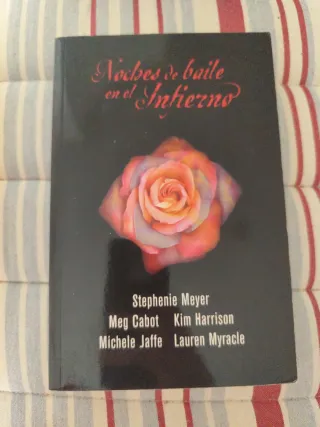 Luna nueva (Saga Crepúsculo 2)