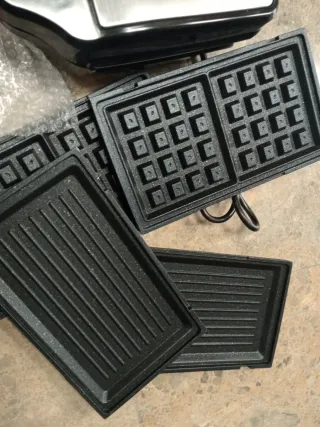 Tostadora Sandwichera y Gofrera