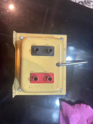 Transformador LOIJE 750 VA 125-220V