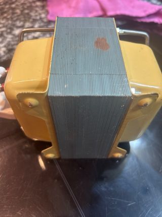 Transformador LOIJE 750 VA 125-220V