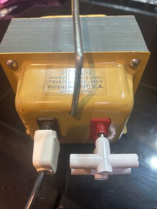 Transformador LOIJE 750 VA 125-220V