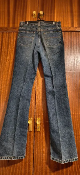 Pantalón vaquero Sisley campana