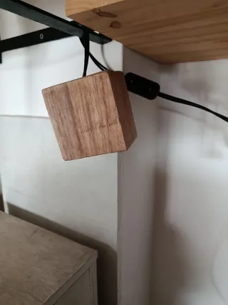 Lampada in legno grezzo