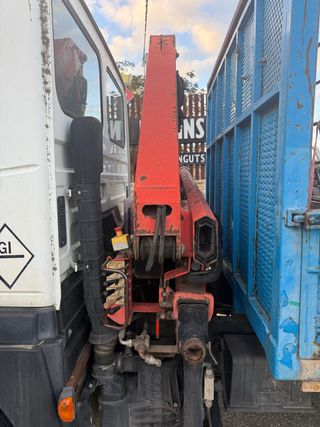 NISSAN ATLEON 56.15 EURO4 GRUA VOLQUETE 2008