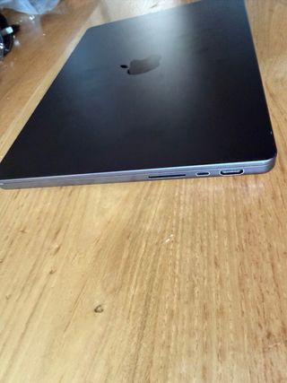 MacBook Pro M3 Pro 36GB RAM