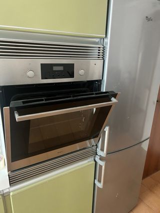 Frigorífico, lavavajillas, horno y lavadora