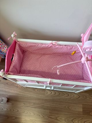 Cuna de madera para muñecos, puerta rota !!