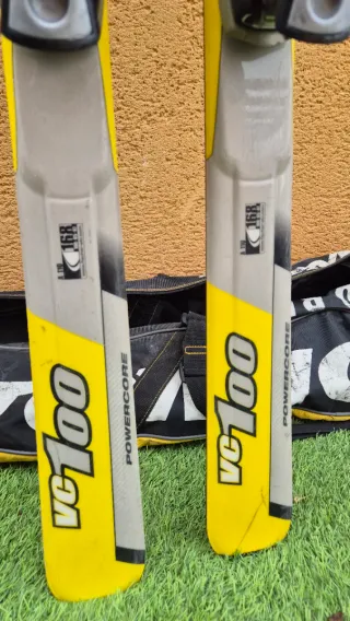 Esquís Fischer RC4 WC 100 con bastones