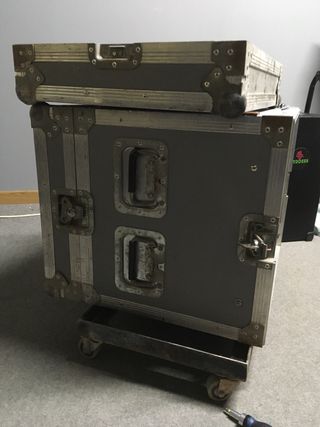 Flightcase 9 unidades.