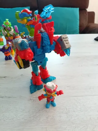 Superthings Transformers Coche Rojo y Azul