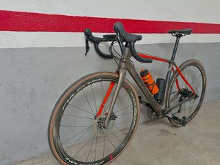 Bicicleta Cannondale Synapse Carbono