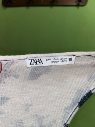 Mono corto estampado blanco y negro